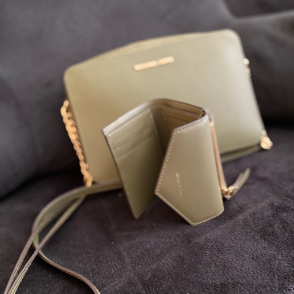 Michael kors bag and wallet